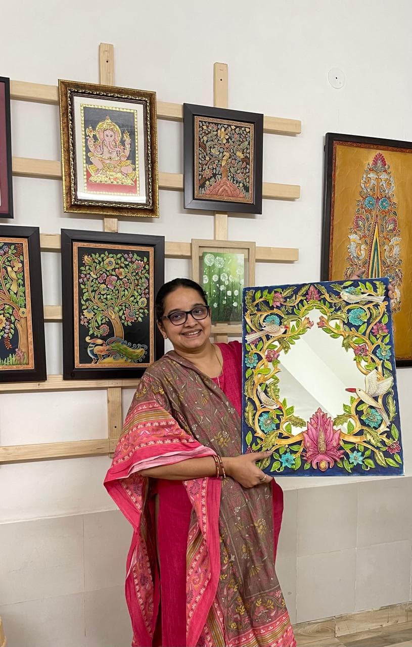 Actively participated in community art pop-ups, engaging art lovers through hands-on creative sessions.